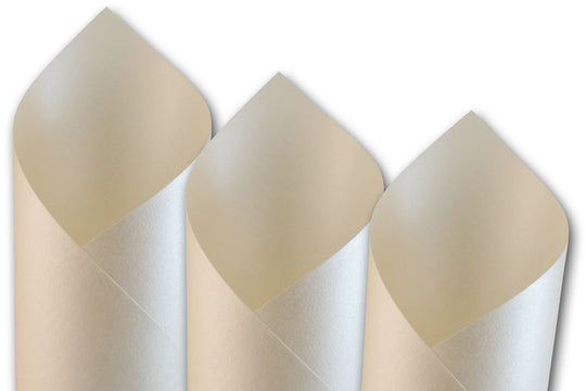 Stardream Metallic QUARTZ (off white) 105 lb Card Stock