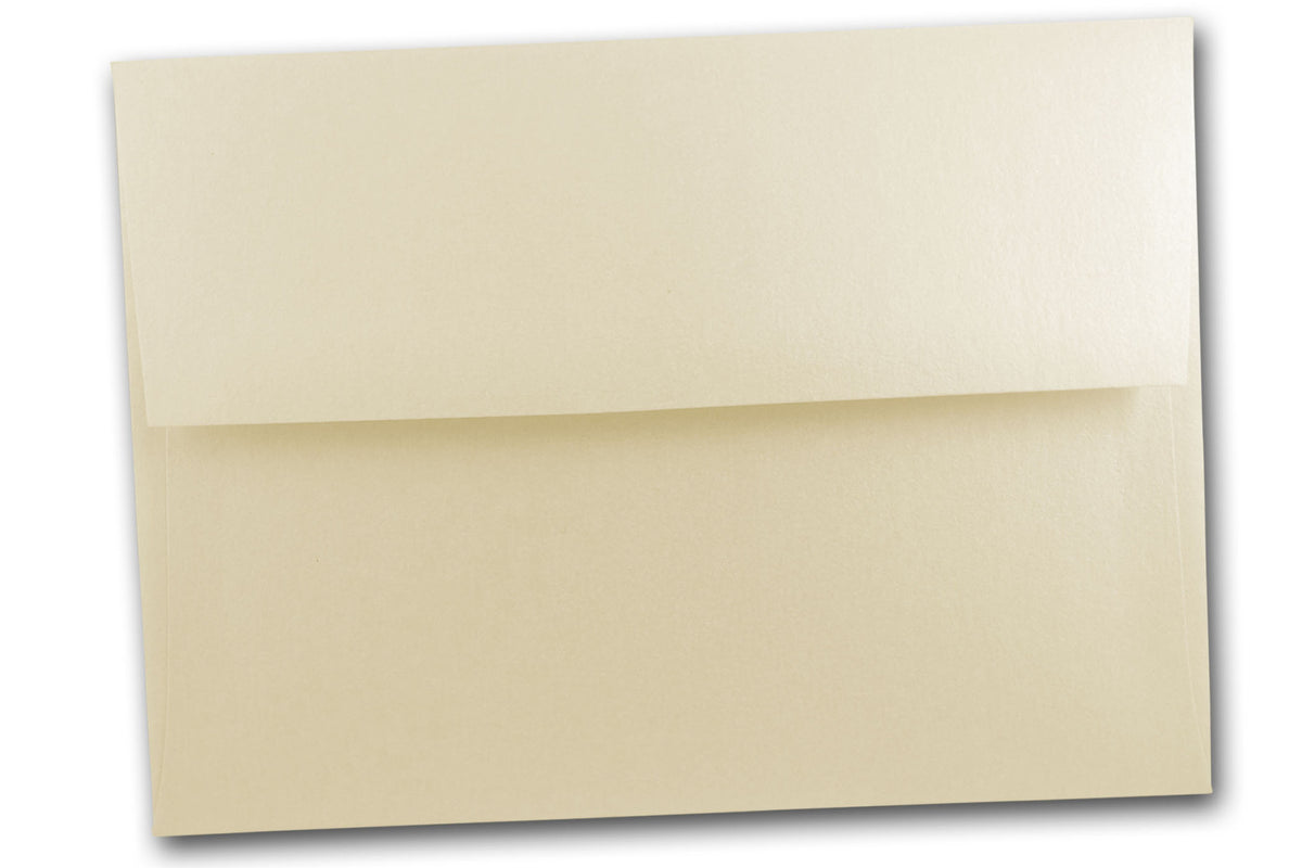 Shimmery Stardream Metallic Ivory 5x7 Discount Envelopes